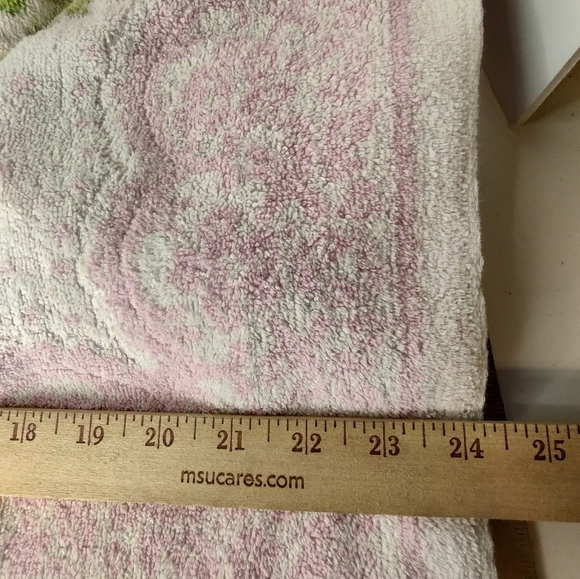 Vintage Fieldcrest 90% Cotton Pink Roses Bath Towel & Hand Towel Set Fringe - Picture 9 of 15